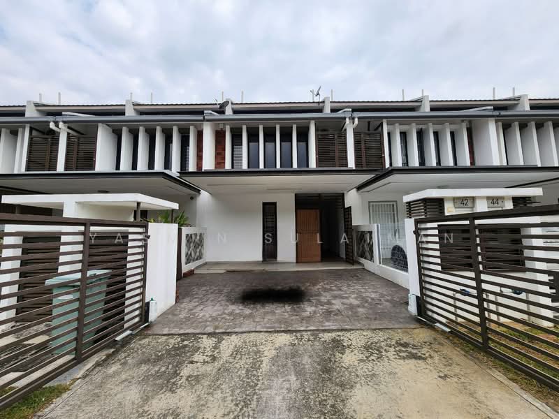 2-storey Terraced House for Sale in Shah Alam (Selangor) - Yasmin Sulaiman - Exterior - PropertyGuru.com.my