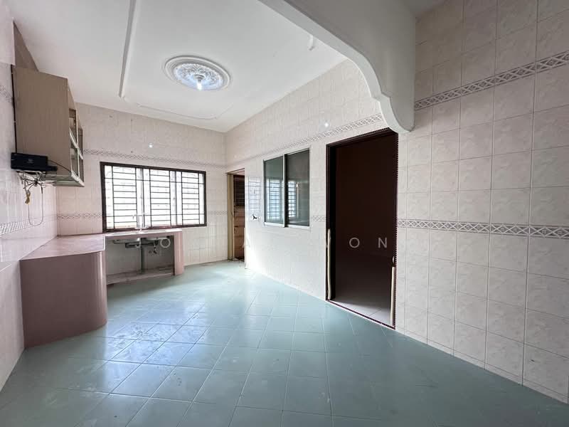 1-storey Terraced House for Rent in Kota Masai (Pasir Gudang) - Jordan Wong - Kitchen - PropertyGuru.com.my