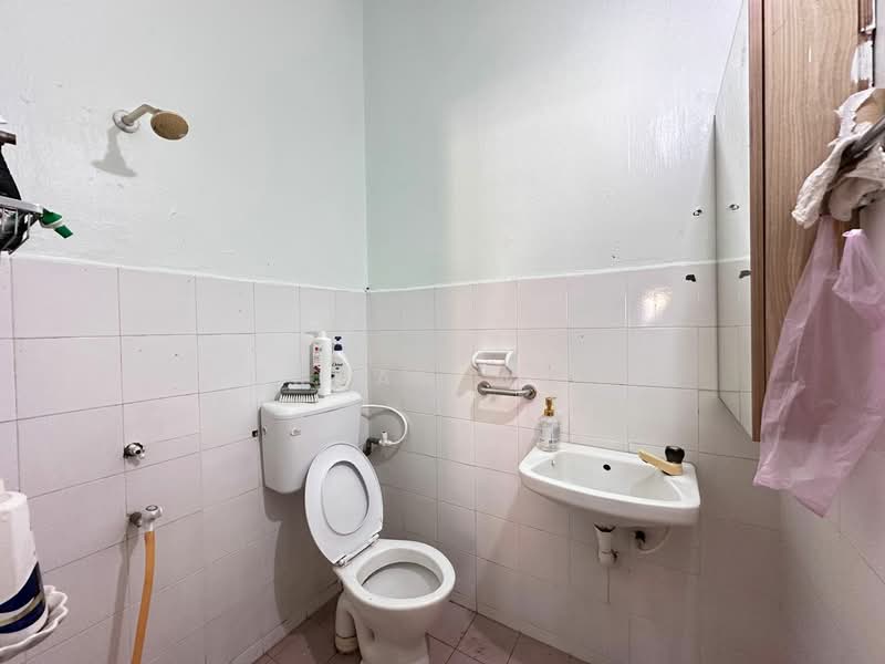 1-storey Terraced House for Rent in Kota Masai (Pasir Gudang) - Jordan Wong - Bathroom - PropertyGuru.com.my