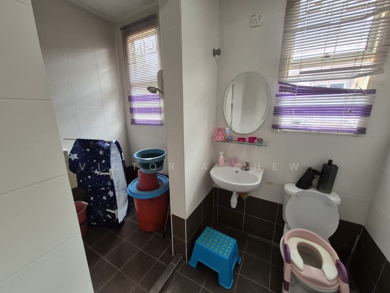 Kemuning Bayu untuk Untuk Dijual - RM 1,380,000, Mac 2026 - Bathroom - PropertyGuru.com.my