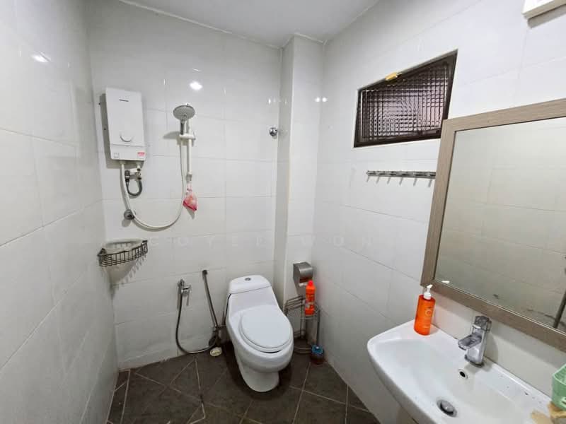 2-storey Terraced House for Sale in Bandar Menjalara (Kuala Lumpur) - Coyee Wong - Bathroom - PropertyGuru.com.my