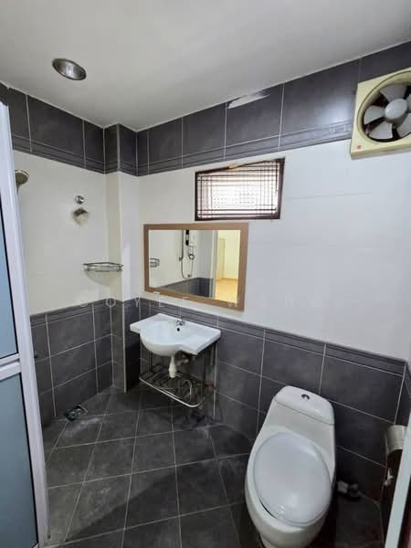 2-storey Terraced House for Sale in Bandar Menjalara (Kuala Lumpur) - Coyee Wong - Bathroom - PropertyGuru.com.my