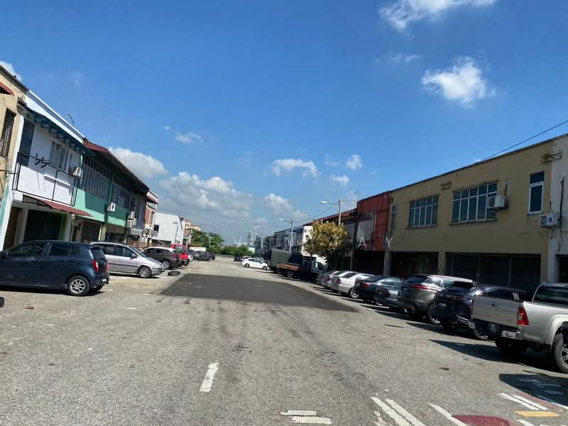 Factory for Rent in Taman Kajang Utama (Kajang) - Steven Tay - Exterior - PropertyGuru.com.my