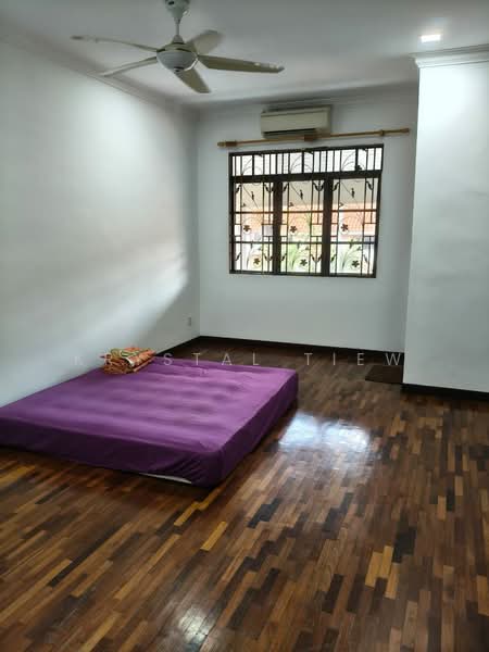2-storey Terraced House for Sale in KL City Centre (Kuala Lumpur) - Krystal Tiew - Bedroom - PropertyGuru.com.my