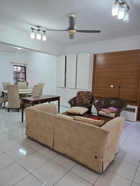 2-storey Terraced House for Sale in KL City Centre (Kuala Lumpur) - Krystal Tiew - Living Room - PropertyGuru.com.my