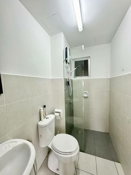 Service Residence for Sale at Alanis Residence - Norhafiz Bin Mohd Nor - Bathroom - PropertyGuru.com.my