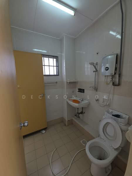 2-storey Terraced House for Rent in Setia Impian (Setia Alam) - Deckson Lok - Bathroom - PropertyGuru.com.my
