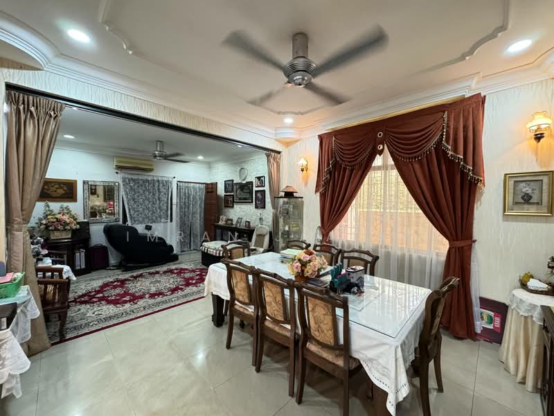 Seksyen 2 untuk Untuk Dijual - RM 2,200,000, Mac 2026 - Dining Room - PropertyGuru.com.my