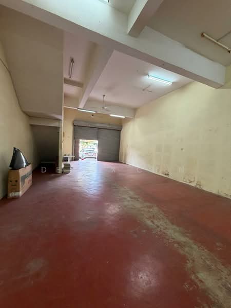 Shop / Office for Sale in Taman Putri Jaya (Cheras) - Dennix Chin - Interior - PropertyGuru.com.my