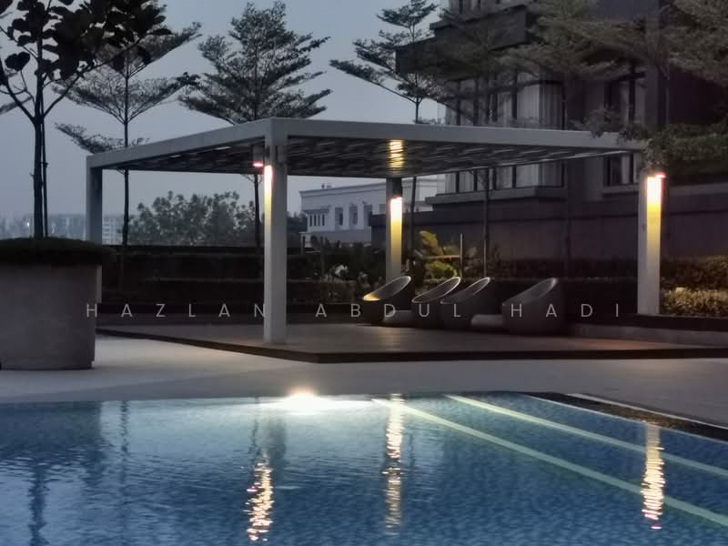 Service Residence for Sale at Utropolis Suites 2 - Hazlan Abdul Hadi - Exterior - PropertyGuru.com.my