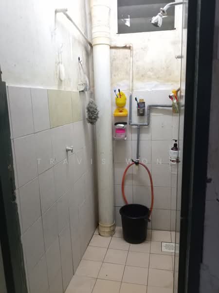 Flat for Sale at Lestari Apartment - Travis Wong - Bathroom - PropertyGuru.com.my