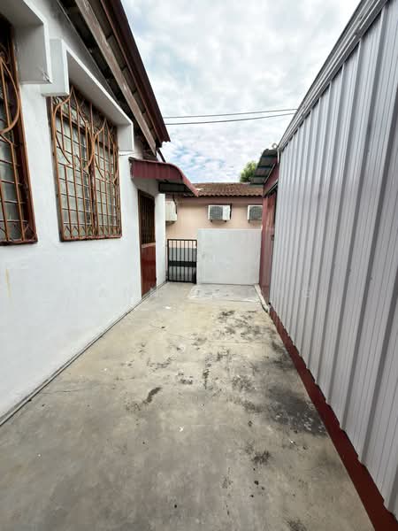 1-storey Terraced House for Sale in Bayan Baru (Penang) - Fanny Wong - Exterior - PropertyGuru.com.my