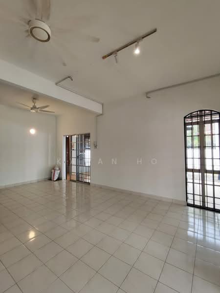 Semi-Detached House for Rent in Bandar Kinrara (Selangor) - Kavan Ho - Living Room - PropertyGuru.com.my