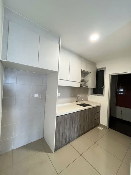 SkyLake Residence untuk Untuk Disewa - RM 1,600 /bulan, Mac 2026 - Kitchen - PropertyGuru.com.my