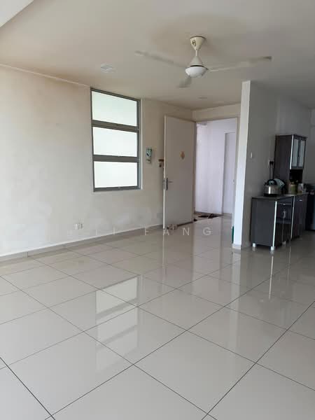 Jambul Height Condominium untuk Untuk Dijual - RM 600,000, Mac 2026 - Living Room - PropertyGuru.com.my