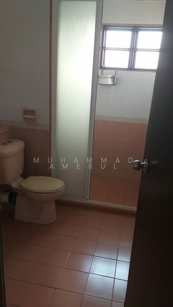 2-storey Terraced House for Rent in Bandar Sri Damansara (Selangor) - Muhammad Amerul - Bathroom - PropertyGuru.com.my