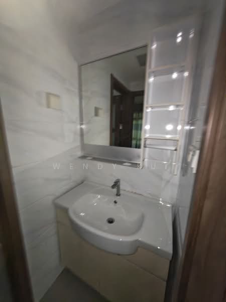 Starview Bay @ Forest City untuk Untuk Disewa - RM 1,500 /bulan, Mac 2026 - Bathroom - PropertyGuru.com.my