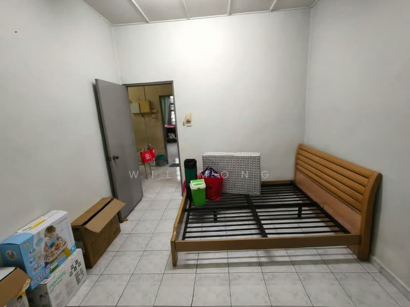 2-storey Terraced House for Sale in Taman Desa Cemerlang (Ulu Tiram) - Wil Mong - Bedroom - PropertyGuru.com.my