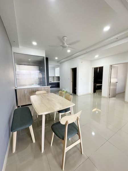 Kondominium untuk Dijual di Queens Residences Q2 @ Queens Waterfront - Allen Yeoh - Dining Room - PropertyGuru.com.my