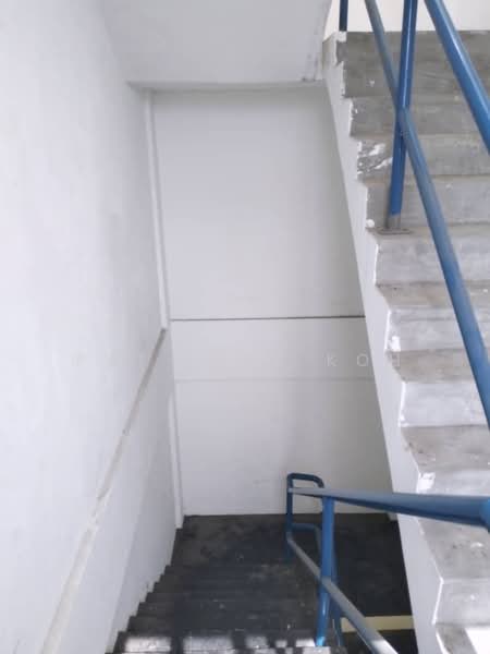 Semi-D Factory for Rent in Serdang (Seri Kembangan) - Pat - Sy Koh - Corridor - PropertyGuru.com.my