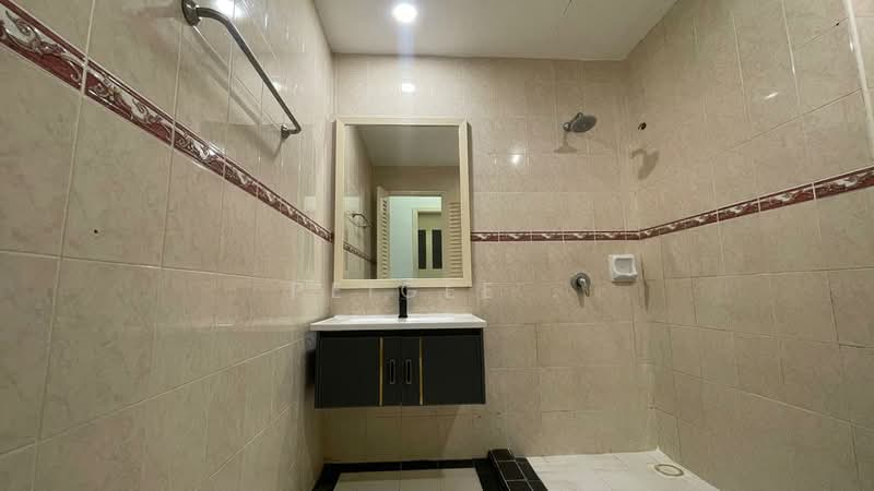 Service Residence for Rent at Megan Ambassy - PeiGee . - Bathroom - PropertyGuru.com.my