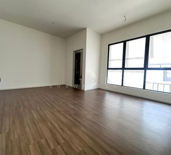 3-storey Terraced House for Sale in Taman Bukit Serdang (Seri Kembangan) - Shawn Tan - Living Room - PropertyGuru.com.my