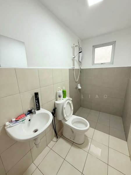 Kiara Kasih untuk Untuk Disewa - RM 1,700 /bulan, Mac 2026 - Bathroom - PropertyGuru.com.my