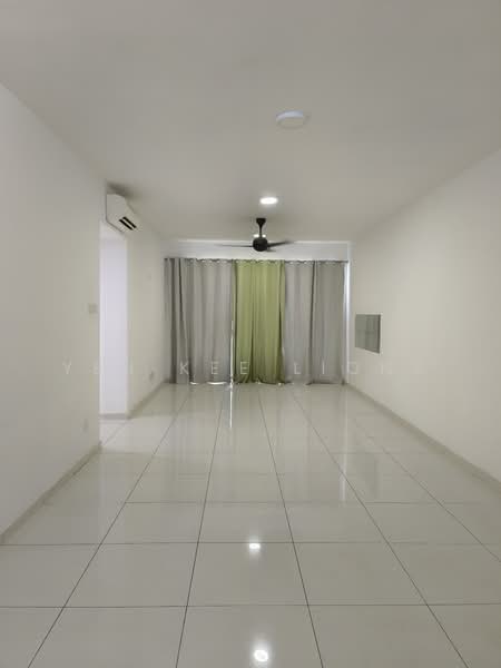 Servis Apartment untuk Dijual di Zeva @ Equine South - YEN KEE LIONG - Living Room - PropertyGuru.com.my