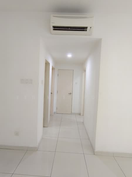 Servis Apartment untuk Dijual di Zeva @ Equine South - YEN KEE LIONG - Corridor - PropertyGuru.com.my