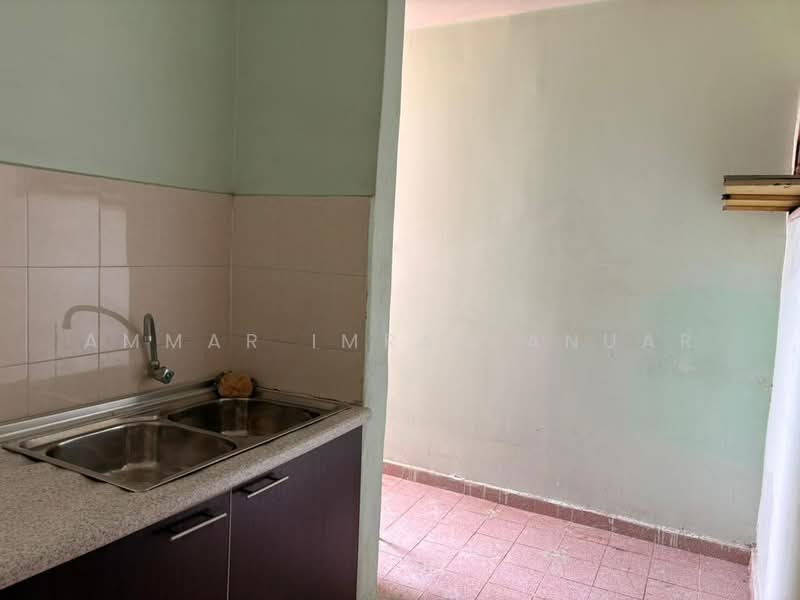 Apartment for Sale at Laguna Biru - Ammar Imran Anuar - Kitchen - PropertyGuru.com.my