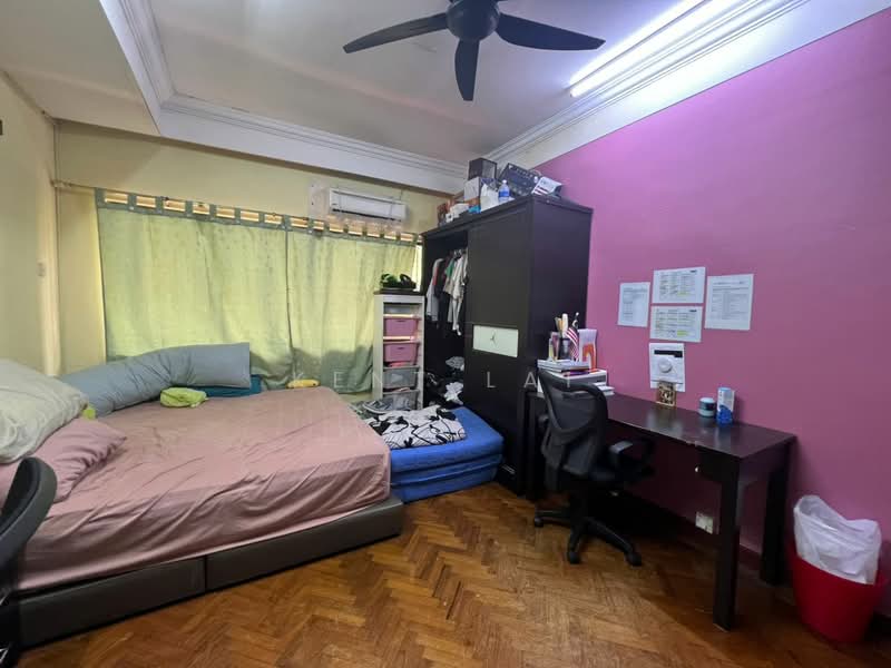 Bungalow for Sale in Taman United (Jalan Klang Lama (Old Klang Road)) - Kent Lai - Bedroom - PropertyGuru.com.my