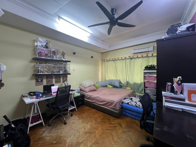 Bungalow for Sale in Taman United (Jalan Klang Lama (Old Klang Road)) - Kent Lai - Bedroom - PropertyGuru.com.my