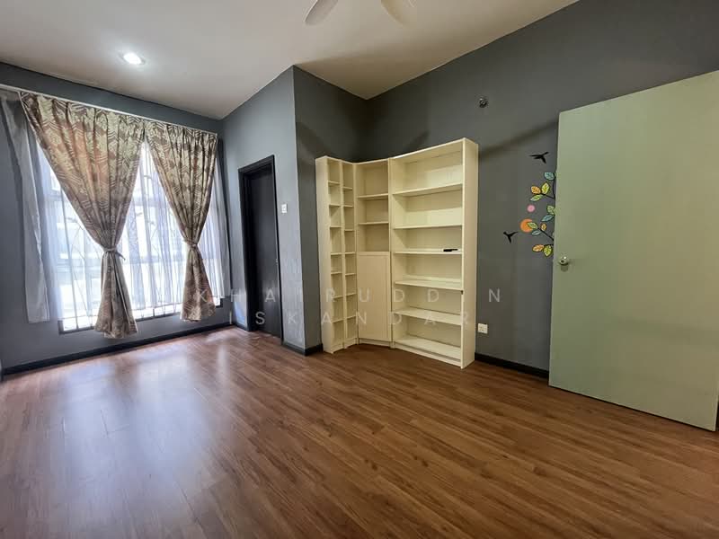 2-storey Terraced House for Rent in Klang (Selangor) - Khairuddin Iskandar - Bedroom - PropertyGuru.com.my