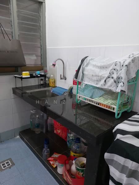 Taman Layang-Layang untuk Untuk Disewa - RM 850 /bulan, Mac 2026 - Kitchen - PropertyGuru.com.my