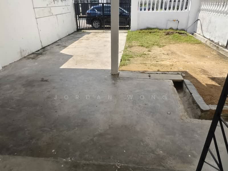 2-storey Terraced House for Rent in Taman Johor Jaya (Johor Bahru) - Jordan Wong - Exterior - PropertyGuru.com.my