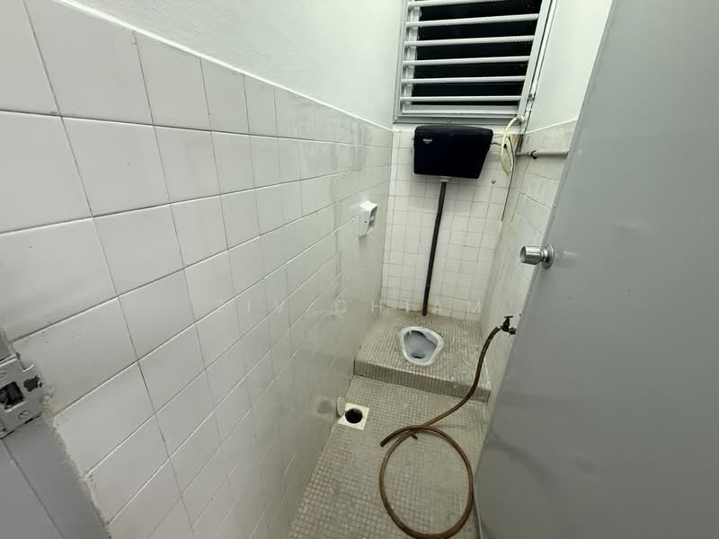 Rumah Teres 1 Tingkat untuk Dijual di Johor Bahru (Johor) - Ziv Chiam - Bathroom - PropertyGuru.com.my