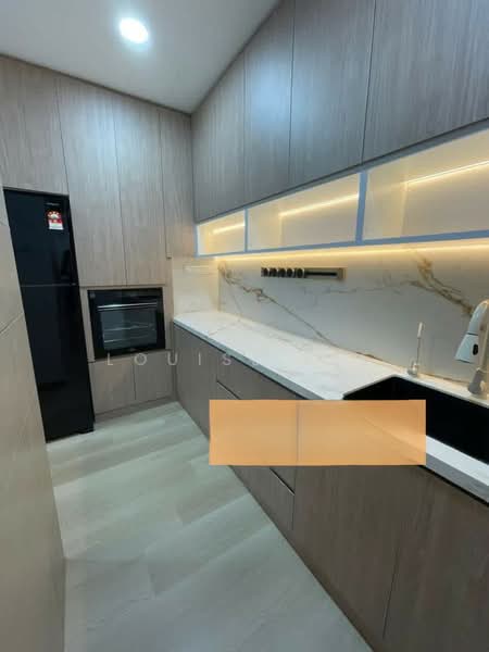 Condominium for Sale at Amverton Greens - Louise Lee - Kitchen - PropertyGuru.com.my