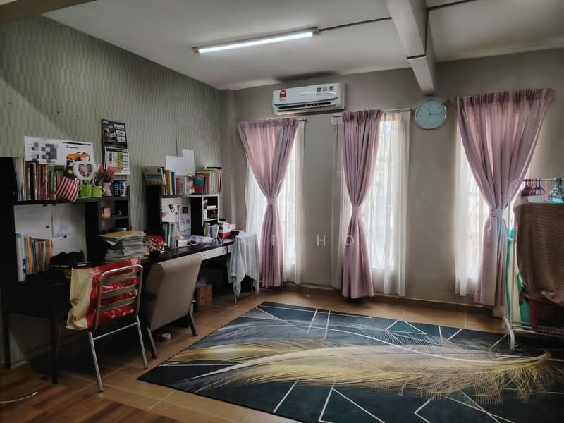 2-storey Terraced House for Sale in TAMAN PUCHONG UTAMA (Puchong) - Joyce Hoo - Study - PropertyGuru.com.my