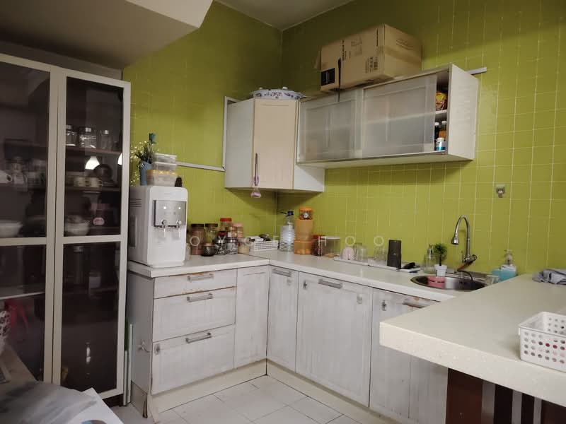 2-storey Terraced House for Sale in TAMAN PUCHONG UTAMA (Puchong) - Joyce Hoo - Kitchen - PropertyGuru.com.my