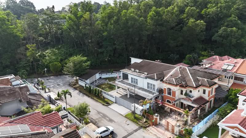 Semi-Detached House for Sale in Seri Kembangan (Selangor) - Gordan Wong - Exterior - PropertyGuru.com.my