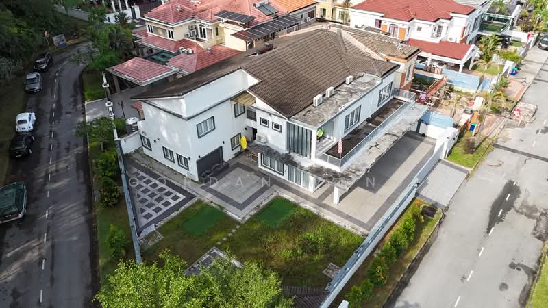 Semi-Detached House for Sale in Seri Kembangan (Selangor) - Gordan Wong - Exterior - PropertyGuru.com.my