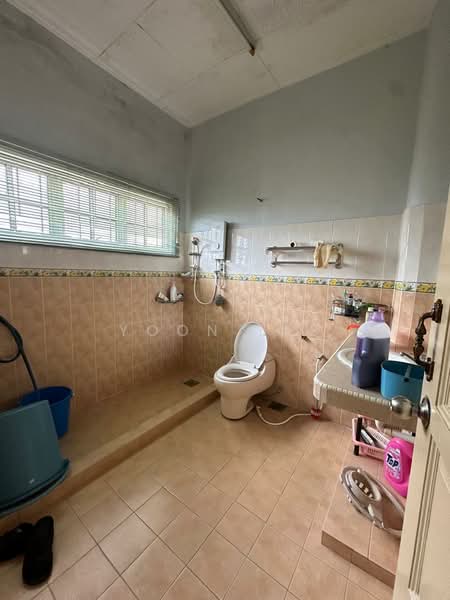 2-storey Terraced House for Sale in Taman Rasah Jaya (Rasah) - Yoon Lee - Bathroom - PropertyGuru.com.my