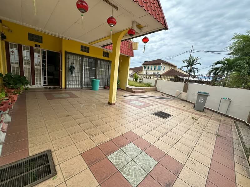 2-storey Terraced House for Sale in Taman Rasah Jaya (Rasah) - Yoon Lee - Exterior - PropertyGuru.com.my