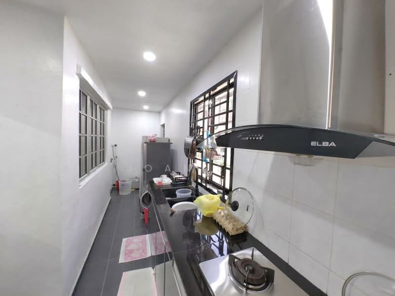 2-storey Terraced House for Sale in Bandar Putra (Kulai) - Joan Sin - Kitchen - PropertyGuru.com.my