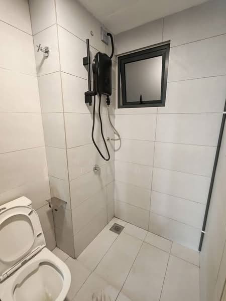 Seiring Residensi untuk Untuk Disewa - RM 1,750 /bulan, Mac 2026 - Bathroom - PropertyGuru.com.my