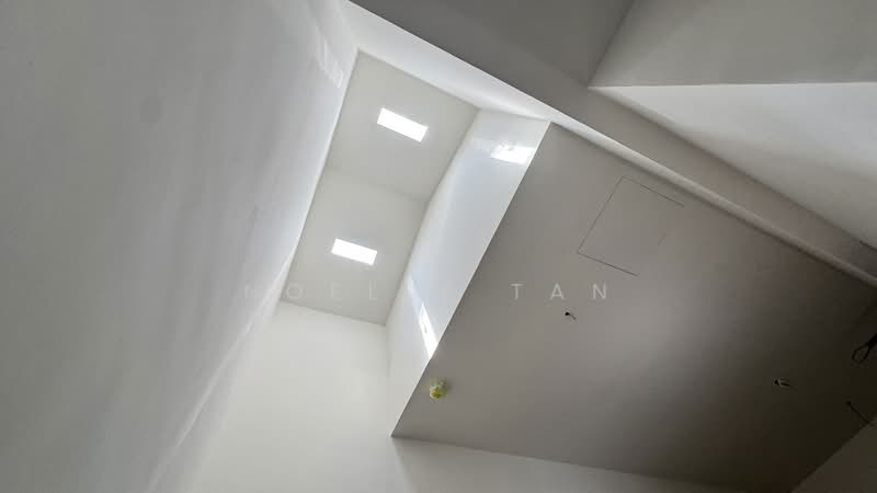 Terraced House for Sale in Taman Bukit Serdang (Seri Kembangan) - Noelle Tan - Natural Lighting - PropertyGuru.com.my