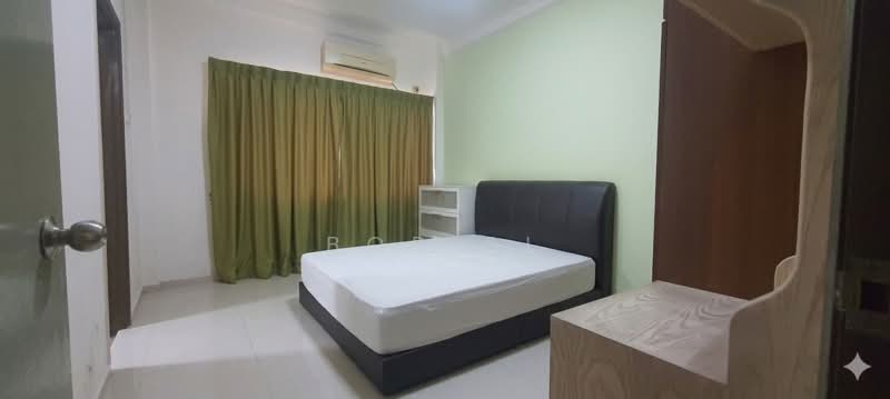 Condominium for Sale at Meadow Park I - Bor SL - Bedroom - PropertyGuru.com.my