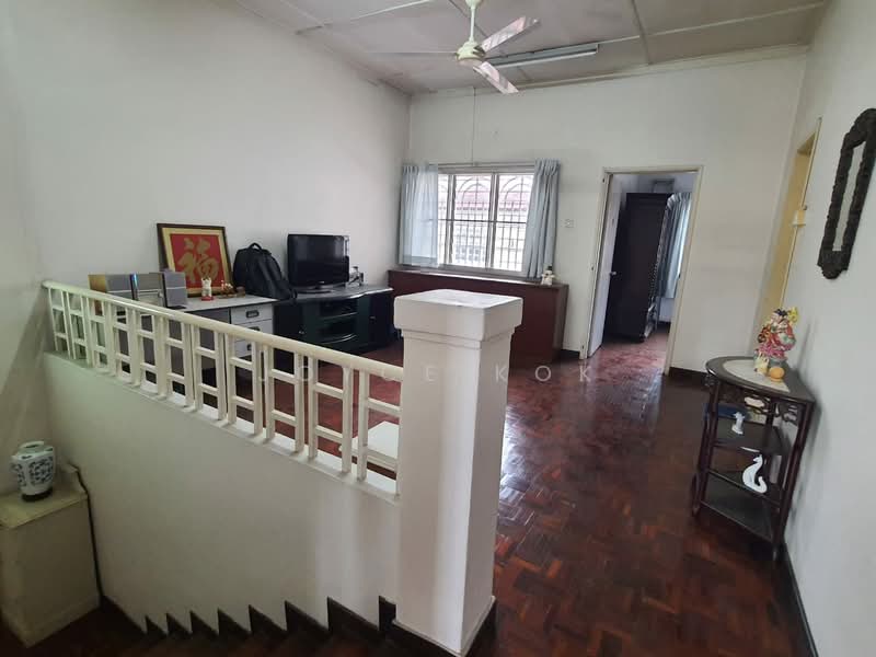 Usj 9 untuk Untuk Dijual - RM 910,000, Mac 2026 - Living Room - PropertyGuru.com.my