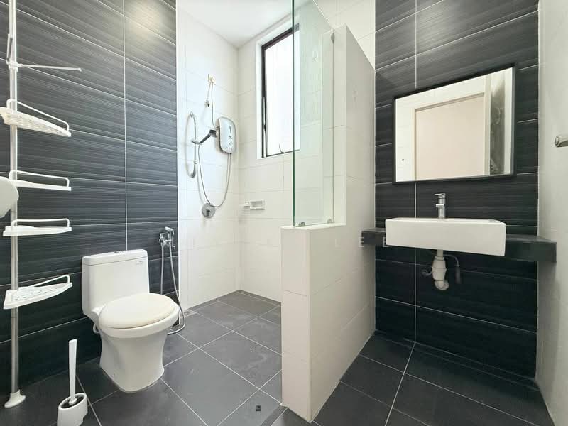 Cluster House for Sale in Bukit Indah (Iskandar Puteri (Nusajaya)) - Miyuki Lee - Bathroom - PropertyGuru.com.my