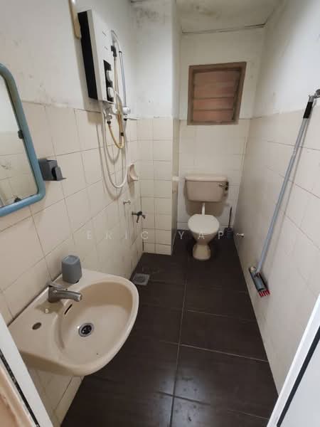 Forest Green untuk Untuk Disewa - RM 1,099 /bulan, Mac 2026 - Bathroom - PropertyGuru.com.my